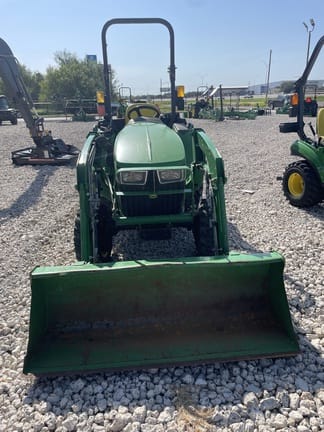 2022 John Deere 3032E Equipment Image0