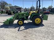 Thumbnail image John Deere 3032E 0