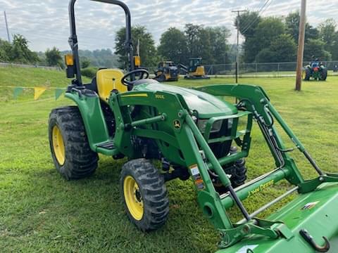 Image of John Deere 3032E equipment image 3