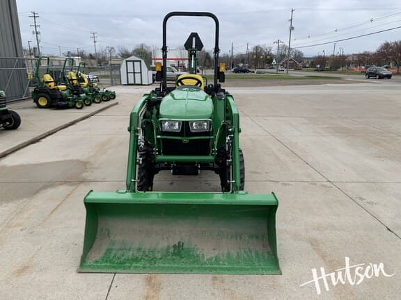 Image of John Deere 3032E equipment image 3