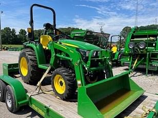 Main image John Deere 3032E 0