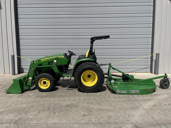 Image of John Deere 3032E equipment image 2