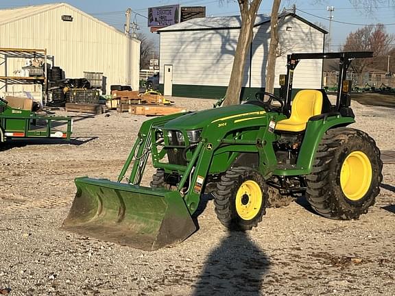 Image of John Deere 3032E Primary image