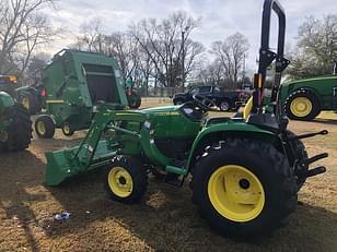 Main image John Deere 3032E 1