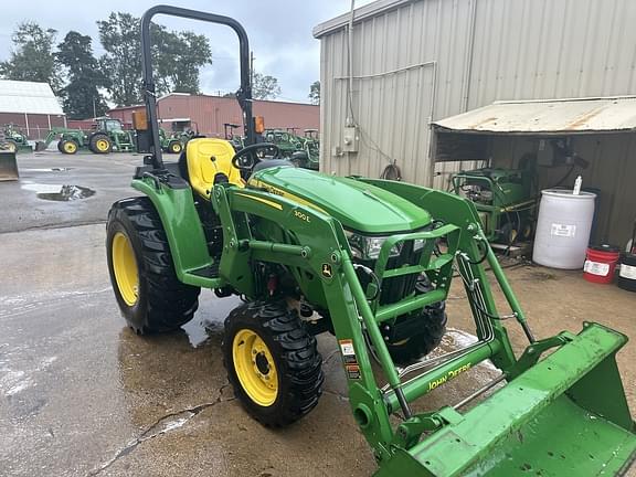 Image of John Deere 3032E equipment image 2