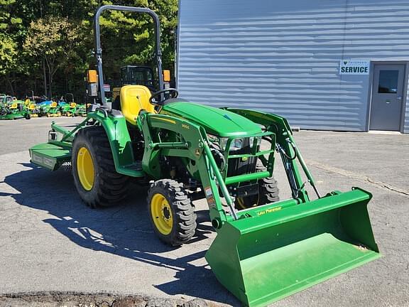 Image of John Deere 3032E equipment image 4