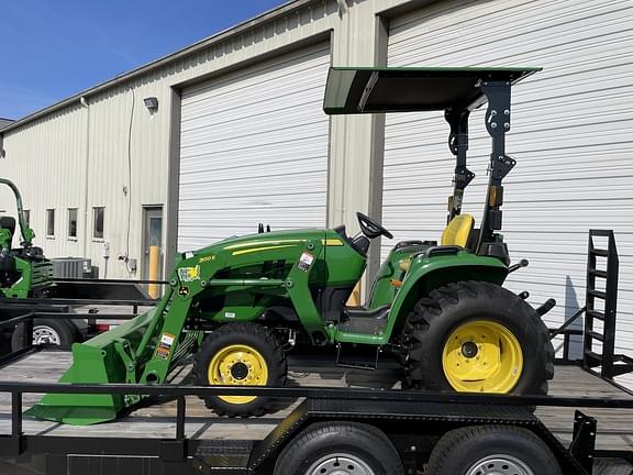 Image of John Deere 3032E equipment image 2