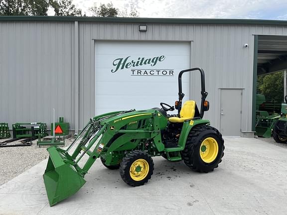 2022 John Deere 3033R Equipment Image0