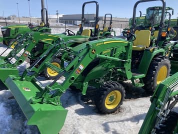 Main image John Deere 3033R