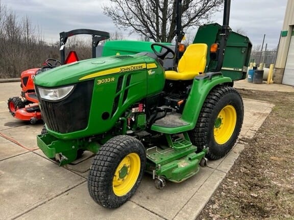 Main image John Deere 3033R