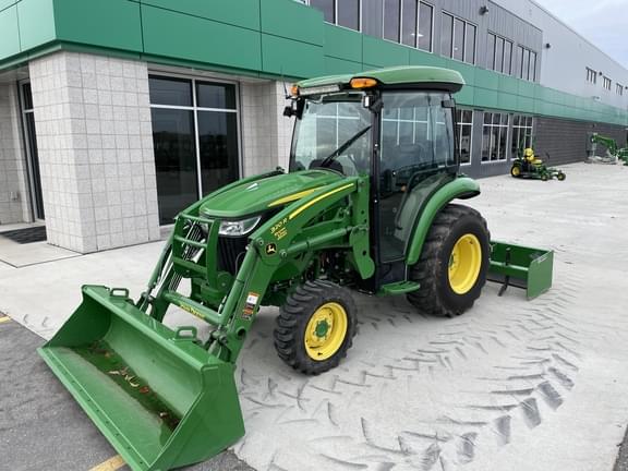 Image of John Deere 3033R equipment image 2