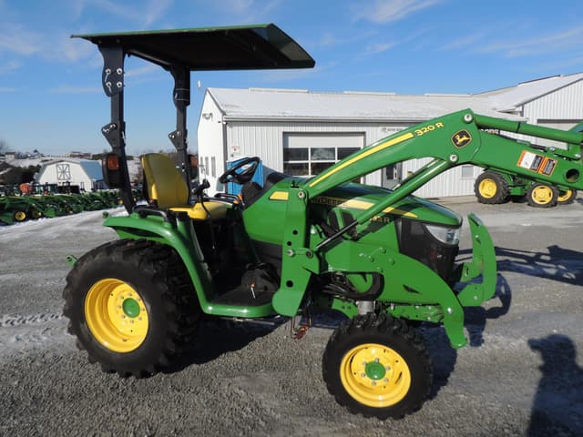 Image of John Deere 3033R equipment image 2