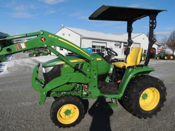 Main image John Deere 3033R