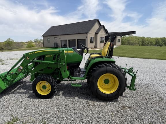 Image of John Deere 3033R equipment image 3