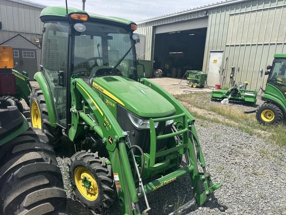 Image of John Deere 3033R equipment image 4