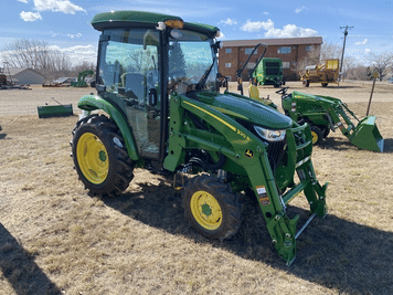Main image John Deere 3033R
