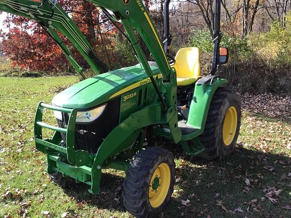 Image of John Deere 3033R equipment image 3