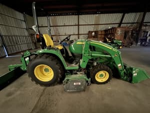 2022 John Deere 3033R Image