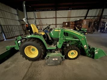 Main image John Deere 3033R