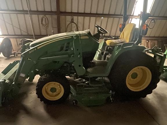 Image of John Deere 3033R equipment image 1