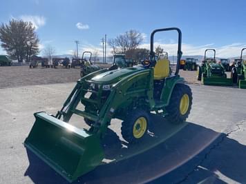 Main image John Deere 3033R