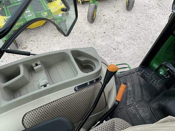Main image John Deere 3033R 21