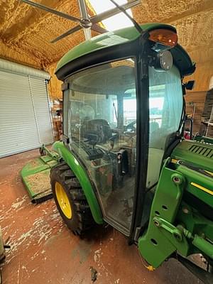 2022 John Deere 3033R Image