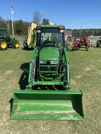 Main image John Deere 3033R