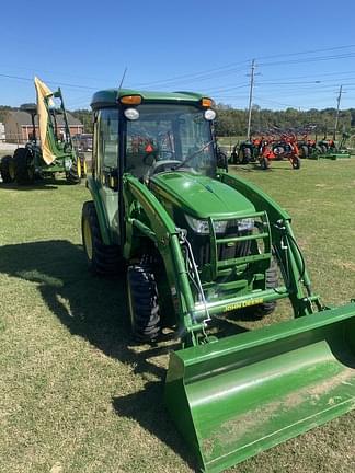 Image of John Deere 3033R equipment image 2