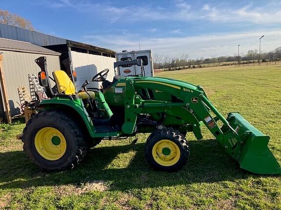 Image of John Deere 3033R equipment image 2