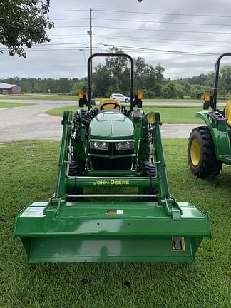 Image of John Deere 3035D Image 1