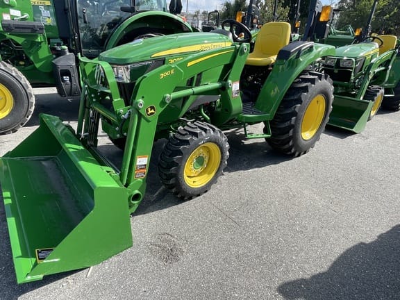 Main image John Deere 3035D