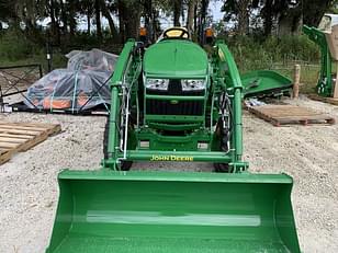 Main image John Deere 3035D 1