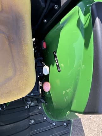Image of John Deere 3035D equipment image 3