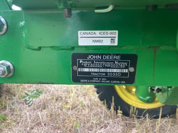 Image of John Deere 3035D equipment image 3