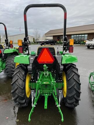 Image of John Deere 3035D equipment image 2