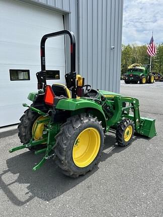 Image of John Deere 3035D equipment image 2