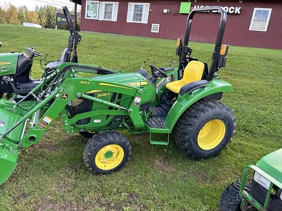 Image of John Deere 3035D equipment image 2