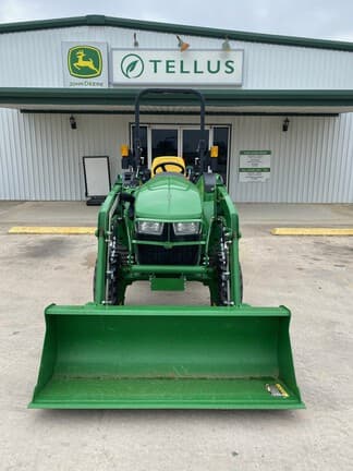 Image of John Deere 3035D equipment image 1