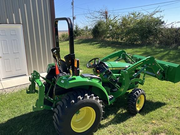 Image of John Deere 3035D equipment image 3