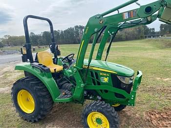 2022 John Deere 3035D Equipment Image0