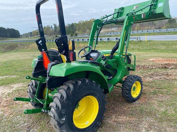 Image of John Deere 3035D equipment image 3