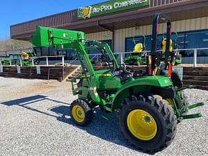 2022 John Deere 3035D Image