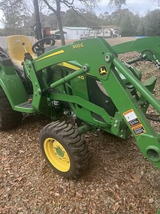 Main image John Deere 3035D