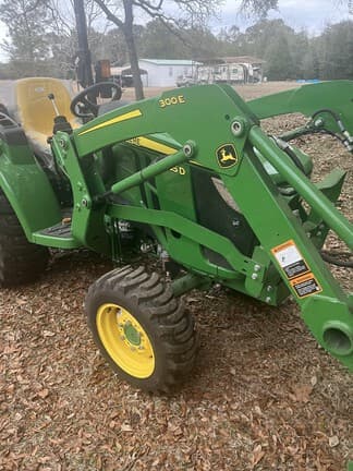 Main image John Deere 3035D