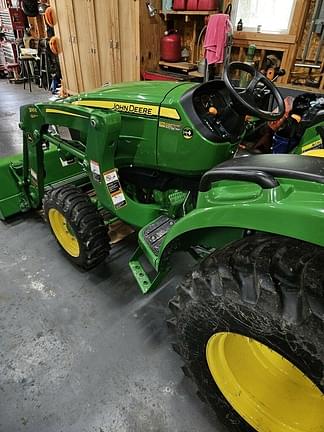 Image of John Deere 3035D equipment image 2