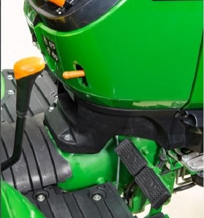 Image of John Deere 3035D equipment image 2