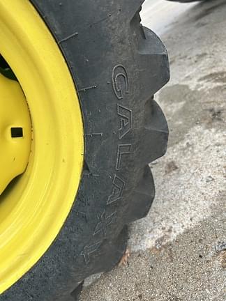 Image of John Deere 3035D equipment image 2