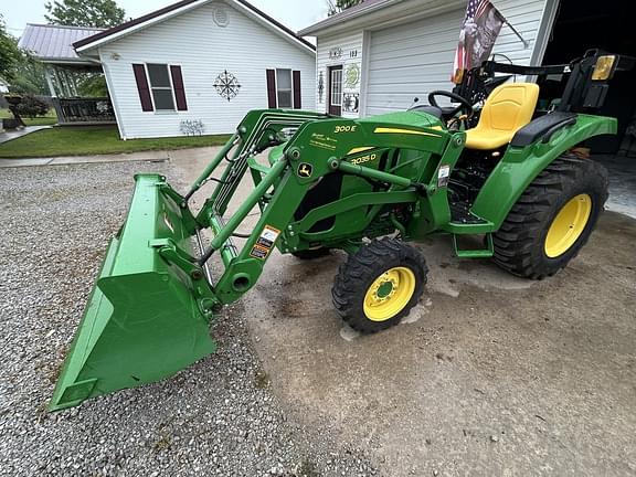 Image of John Deere 3035D Primary image