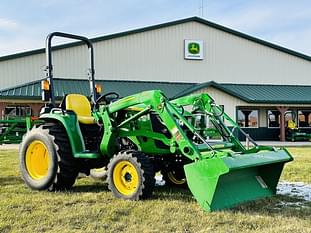 2022 John Deere 3038E Equipment Image0